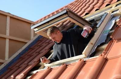 Pose de fenêtres de toit Velux à Dampniat